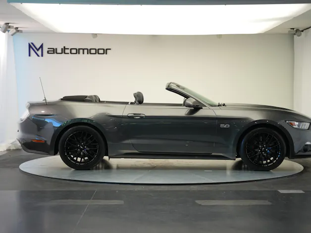 FORD Mustang Convertible 5.0 V8 GT Automat