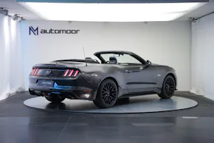 FORD Mustang Convertible 5.0 V8 GT Automat
