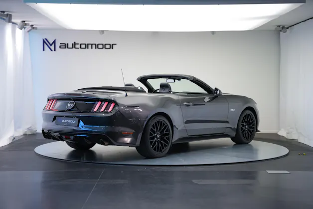 FORD Mustang Convertible 5.0 V8 GT Automat