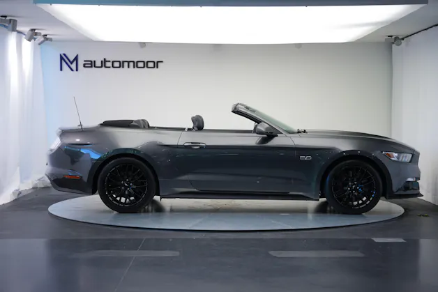 FORD Mustang Convertible 5.0 V8 GT Automat