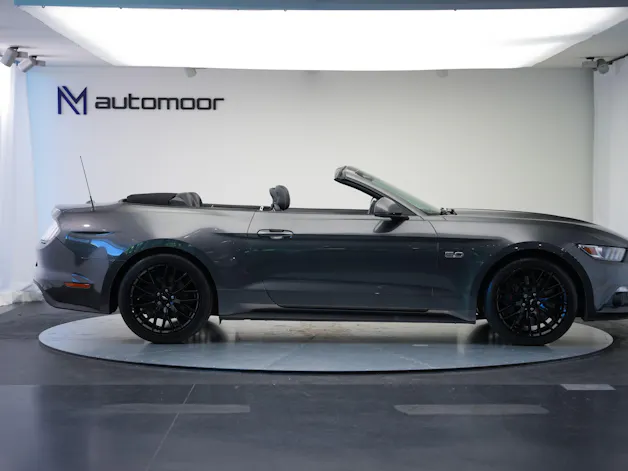 FORD Mustang Convertible 5.0 V8 GT Automat