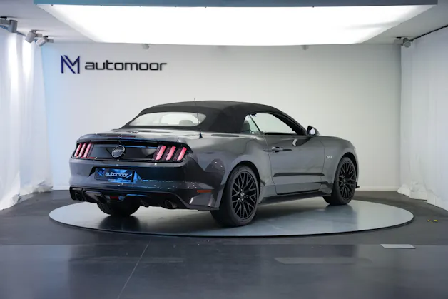 FORD Mustang Convertible 5.0 V8 GT Automat