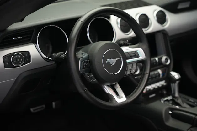 FORD Mustang Convertible 5.0 V8 GT Automat