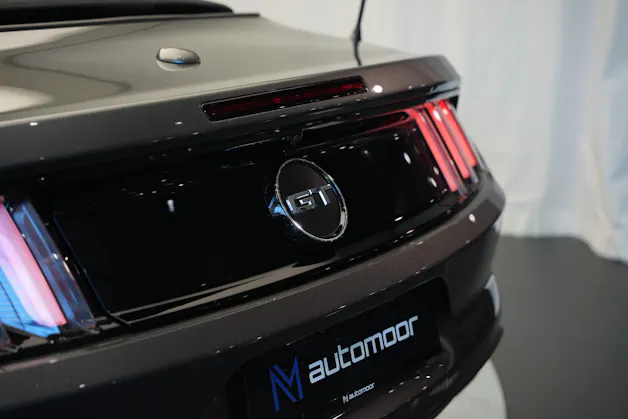 FORD Mustang Convertible 5.0 V8 GT Automat