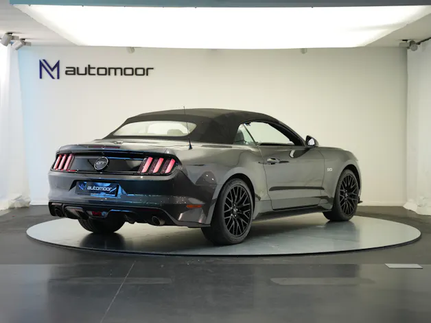 FORD Mustang Convertible 5.0 V8 GT Automat