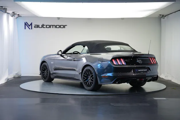 FORD Mustang Convertible 5.0 V8 GT Automat