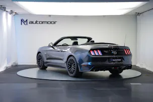 FORD Mustang Convertible 5.0 V8 GT Automat