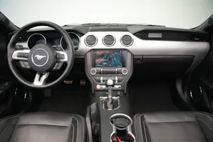 FORD Mustang Convertible 5.0 V8 GT Automat