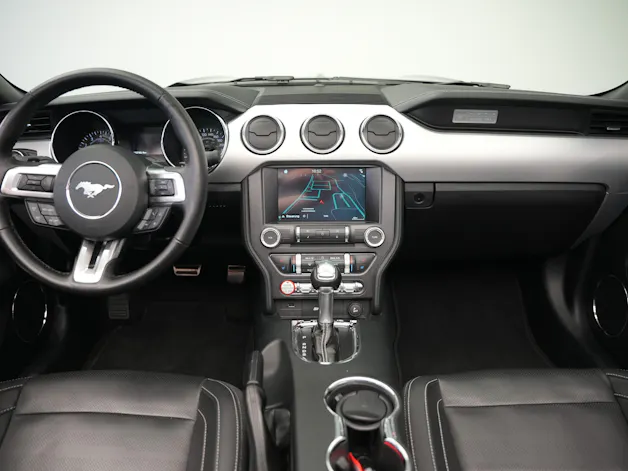 FORD Mustang Convertible 5.0 V8 GT Automat
