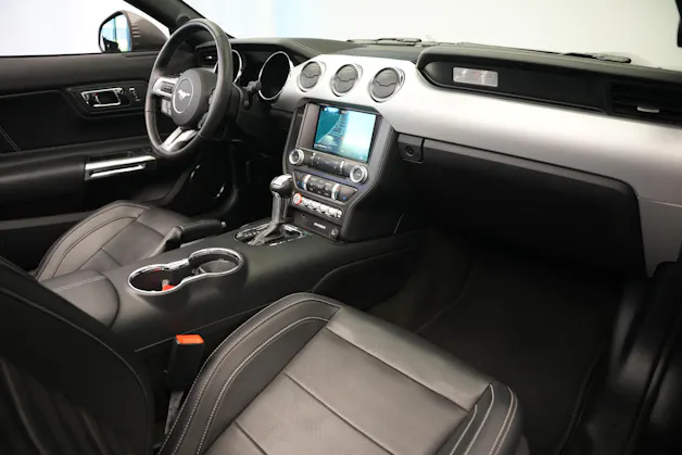 FORD Mustang Convertible 5.0 V8 GT Automat