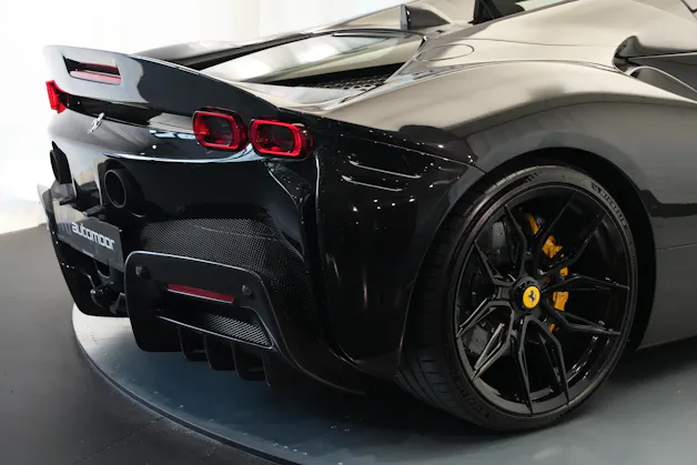 FERRARI SF90 Spider *Novitec* *Daytona* *Carbon* *Nero Daytona*