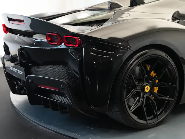 FERRARI SF90 Spider *Novitec* *Daytona* *Carbon* *Nero Daytona*