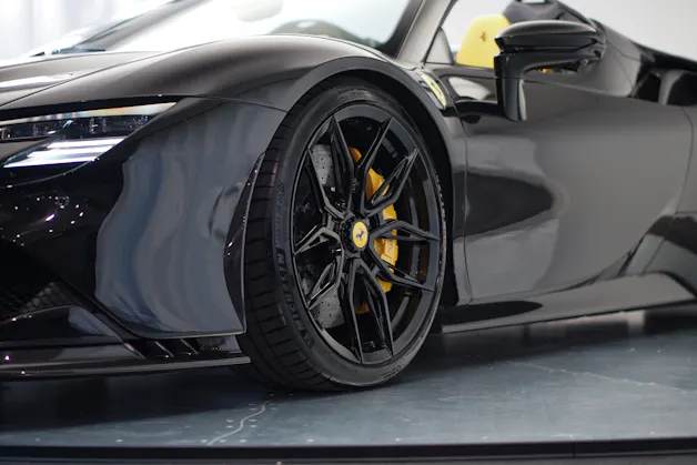 FERRARI SF90 Spider *Novitec* *Daytona* *Carbon* *Nero Daytona*