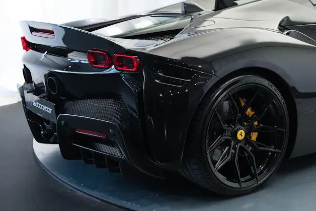 FERRARI SF90 Spider *Novitec* *Daytona* *Carbon* *Nero Daytona*