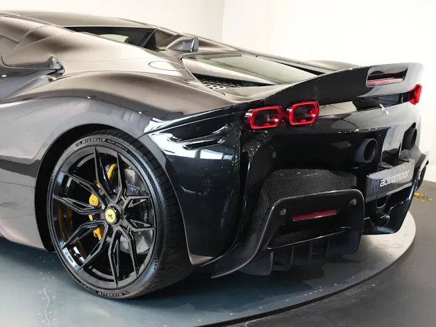 FERRARI SF90 Spider *Novitec* *Daytona* *Carbon* *Nero Daytona*