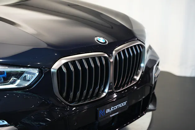 BMW X5 xDrive M50d Steptronic *CH-Fahrzeug* *Pano* *HuD* *Laser*