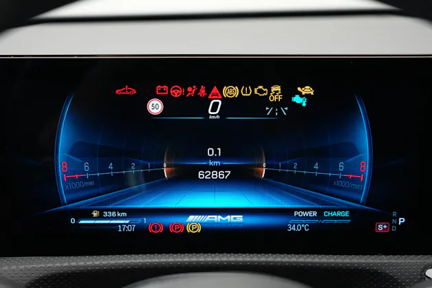 MERCEDES-BENZ A AMG 35 4Matic+ 8G-DCT *Performance Sitze* *Facelift*