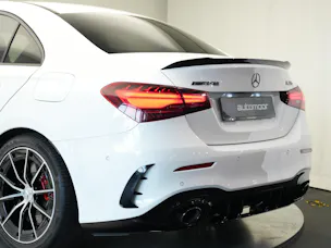 MERCEDES-BENZ A AMG 35 4Matic+ 8G-DCT *Performance Sitze* *Facelift*