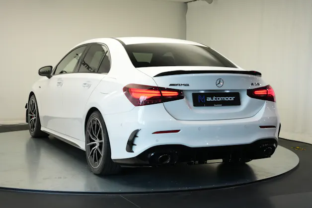 MERCEDES-BENZ A AMG 35 4Matic+ 8G-DCT *Performance Sitze* *Facelift*