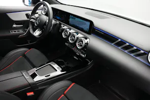 MERCEDES-BENZ A AMG 35 4Matic+ 8G-DCT *Performance Sitze* *Facelift*