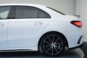 MERCEDES-BENZ A AMG 35 4Matic+ 8G-DCT *Performance Sitze* *Facelift*