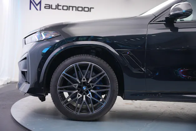 BMW X6M Steptronic M Competition *CH-Fahrzeug* *Carbon* *B&W*