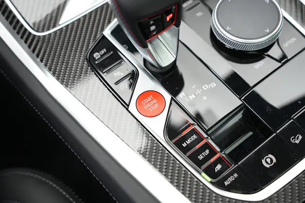 BMW X6M Steptronic M Competition *CH-Fahrzeug* *Carbon* *B&W*