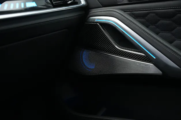 BMW X6M Steptronic M Competition *CH-Fahrzeug* *Carbon* *B&W*