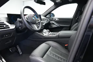 BMW X6M Steptronic M Competition *CH-Fahrzeug* *Carbon* *B&W*
