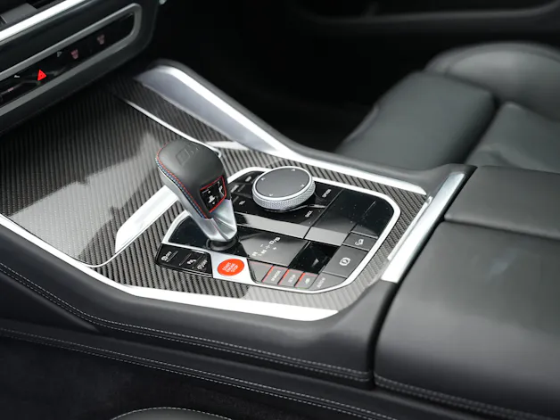 BMW X6M Steptronic M Competition *CH-Fahrzeug* *Carbon* *B&W*