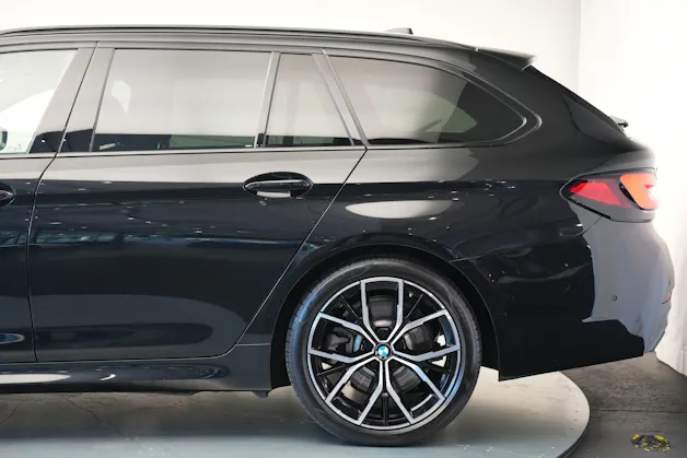 BMW 520d xDrive 48V Touring M Sport Steptronic