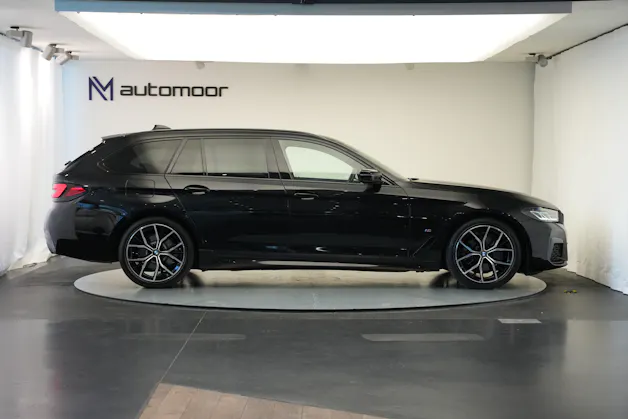 BMW 520d xDrive 48V Touring M Sport Steptronic