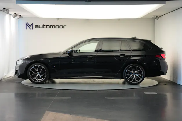 BMW 520d xDrive 48V Touring M Sport Steptronic