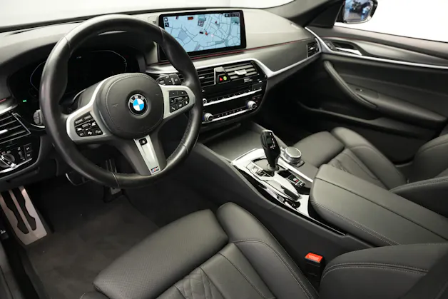 BMW 520d xDrive 48V Touring M Sport Steptronic