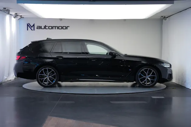 BMW 520d xDrive 48V Touring M Sport Steptronic