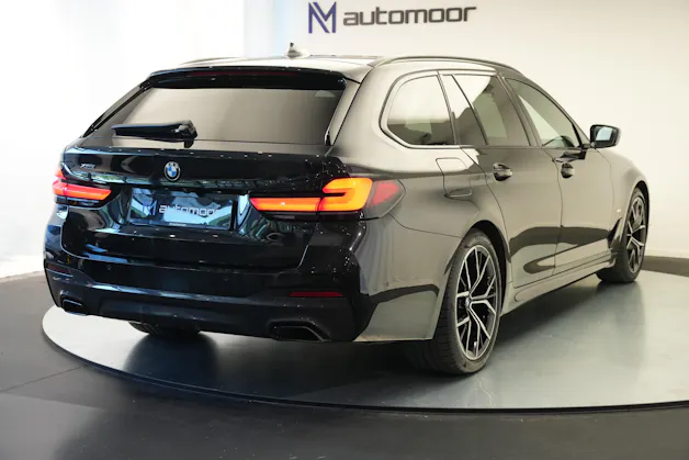 BMW 520d xDrive 48V Touring M Sport Steptronic
