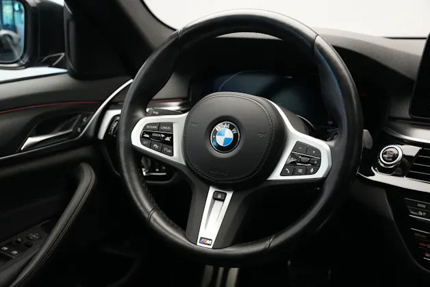 BMW 520d xDrive 48V Touring M Sport Steptronic