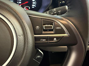https://vehicle.imgix.net/4457626/0ac0b69d-a271-42b9-8d34-54de3c08e6ac.jpeg