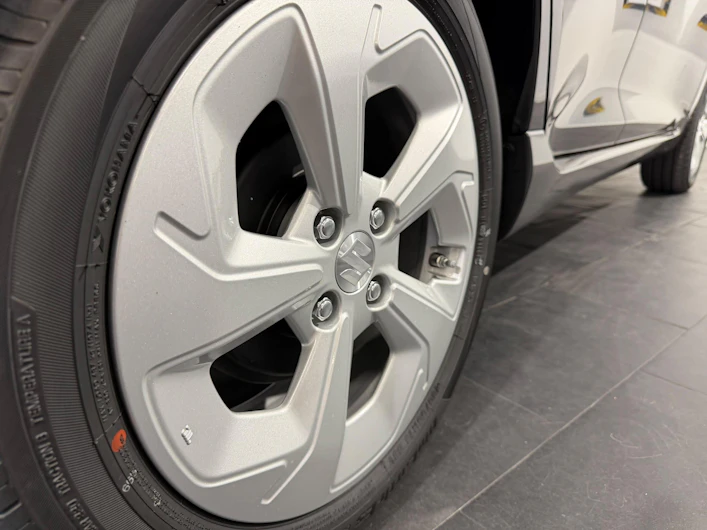 image du véhicule SUZUKI SWIFT