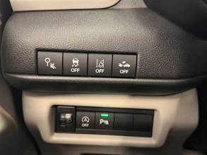 https://vehicle.imgix.net/4457626/f7c99a1d-0a67-428d-a743-254b4fb66a8c.jpeg