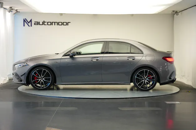 MERCEDES-BENZ A AMG 35 4Matic+ 8G-DCT *CH-Fahrzeug* *Panorama* *HuD* *Burmester*