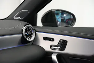 MERCEDES-BENZ A AMG 35 4Matic+ 8G-DCT *CH-Fahrzeug* *Panorama* *HuD* *Burmester*