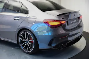 MERCEDES-BENZ A AMG 35 4Matic+ 8G-DCT *CH-Fahrzeug* *Panorama* *HuD* *Burmester*