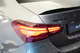 MERCEDES-BENZ A AMG 35 4Matic+ 8G-DCT *CH-Fahrzeug* *Panorama* *HuD* *Burmester*