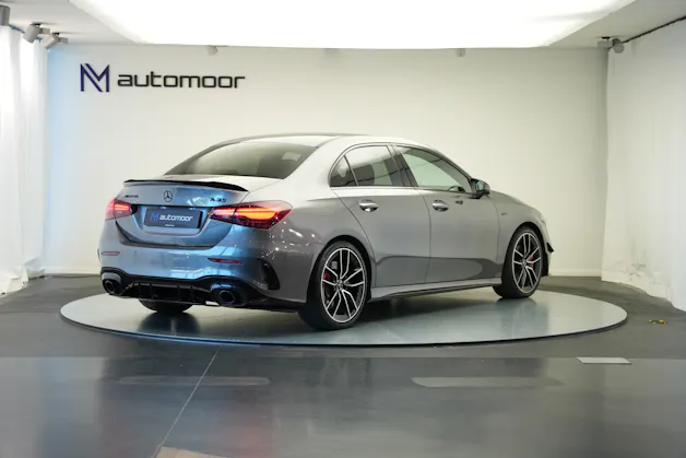 MERCEDES-BENZ A AMG 35 4Matic+ 8G-DCT *CH-Fahrzeug* *Panorama* *HuD* *Burmester*