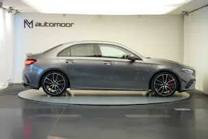 MERCEDES-BENZ A AMG 35 4Matic+ 8G-DCT *CH-Fahrzeug* *Panorama* *HuD* *Burmester*