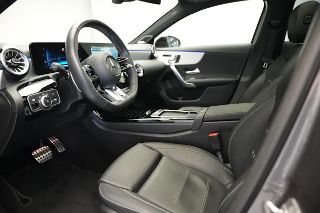 MERCEDES-BENZ A AMG 35 4Matic+ 8G-DCT *CH-Fahrzeug* *Panorama* *HuD* *Burmester*