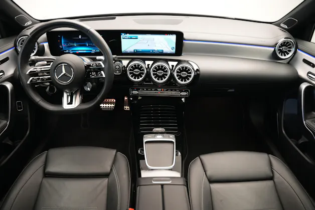 MERCEDES-BENZ A AMG 35 4Matic+ 8G-DCT *CH-Fahrzeug* *Panorama* *HuD* *Burmester*
