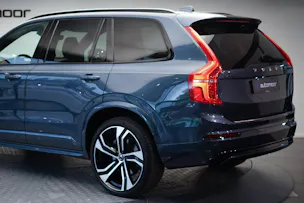 VOLVO XC90 T8 eAWD PluginHybrid R-Design Geartronic *Gratisservice* *7 Plätze*