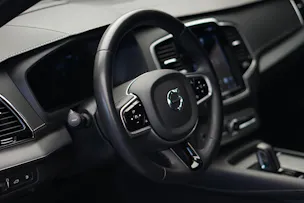 VOLVO XC90 T8 eAWD PluginHybrid R-Design Geartronic *Gratisservice* *7 Plätze*